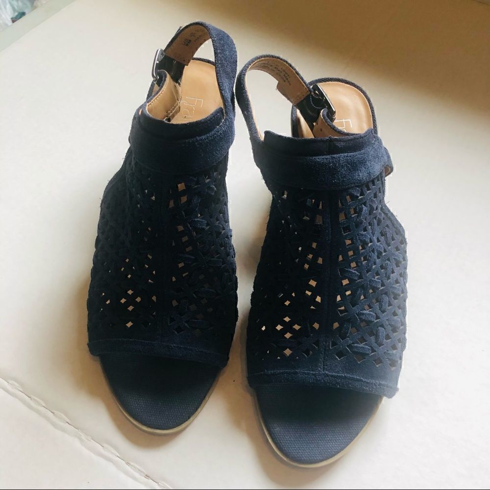 Franco Sarto Harlet 3 Blue Suede Perforated Sandal with block heel Size 9M